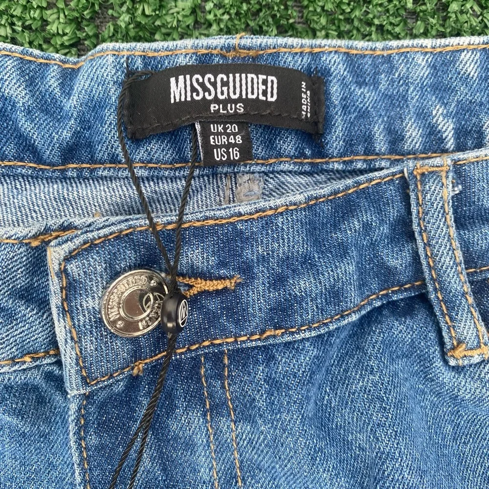 Missguided Jeans - Picture 2 of 6